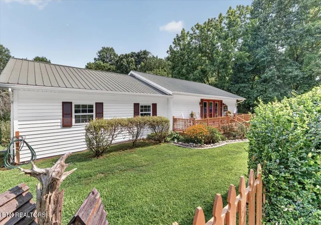 5th image of 176 Bostie Maire Ln, Clinton, TN 37716 | MLS# 1349818