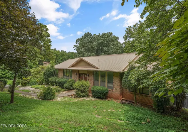 2nd image of 308 Trossachs Ln, Knoxville, TN 37922 | MLS# 1349689