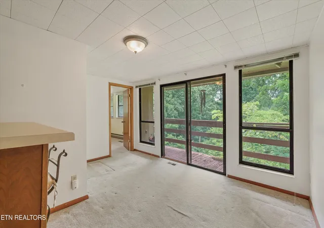 Photo 3 of Single family home for sale at 308 Trossachs Ln, Knoxville, TN 37922 | MLS# 1349689 | Listing updated on 2026-10-07