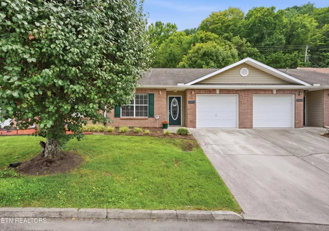 1st image of 4055 Darwin Wy, Knoxville, TN 37918 | MLS# 1349952