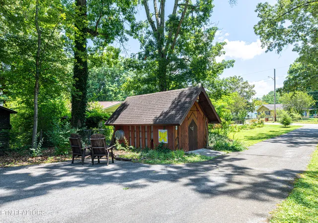 27th image of 167 Manhattan Ave, Oak Ridge, TN 37830 | MLS# 1349932