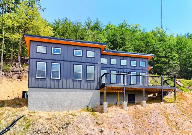 Photo 2 of Single family home for sale at 2608 Mountain Blvd, Sevierville, TN 37876 | MLS# 1349797 | Listing updated on 2026-10-10