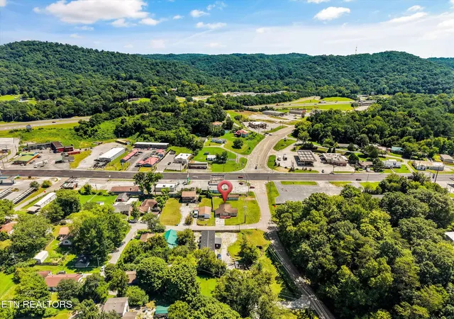 43rd image of 502 Wallace Ave, Rocky Top, TN 37769 | MLS# 1350379