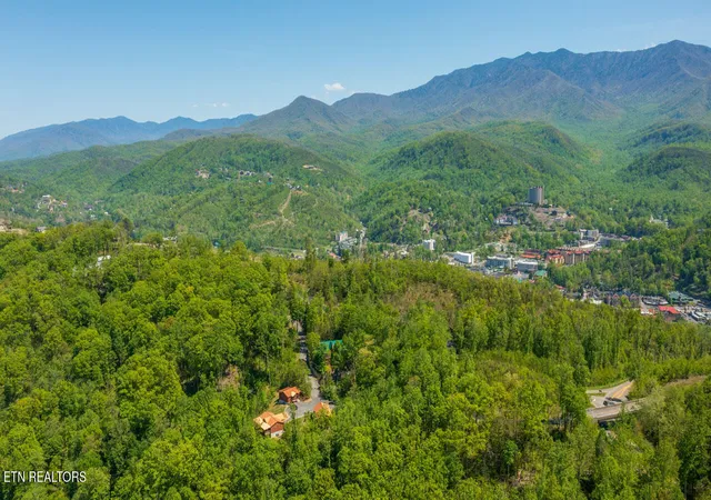25th image of 927 Statham Wy #2, Gatlinburg, TN 37738 | MLS# 1349742