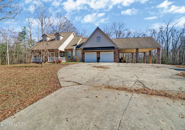 2nd image of 233 Redmon Rd, Wartburg, TN 37887 | MLS# 1349729