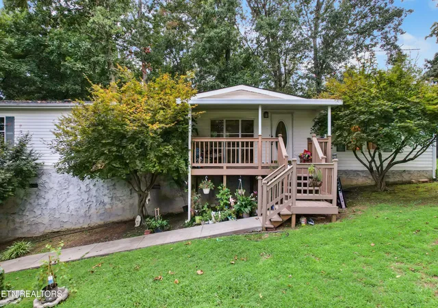 2nd image of 1711 Walnut Hill Ln, Sevierville, TN 37876 | MLS# 1350931