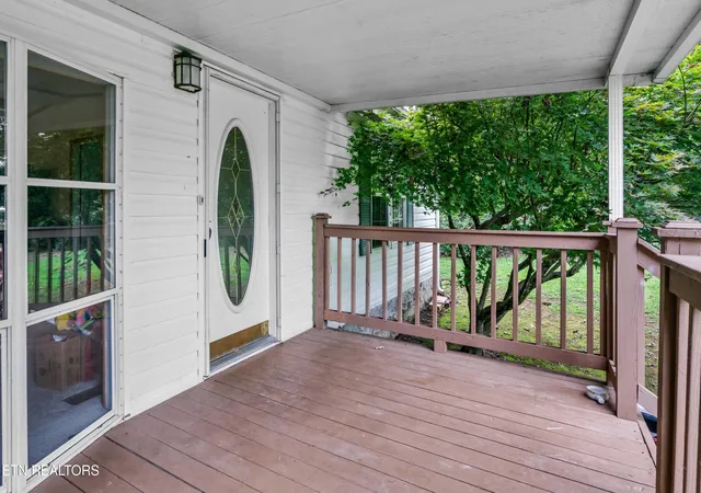 Photo 4 of Single family home for sale at 1711 Walnut Hl Ln, Sevierville, TN 37876 | MLS# 1350931 | Listing updated on 2026-10-09