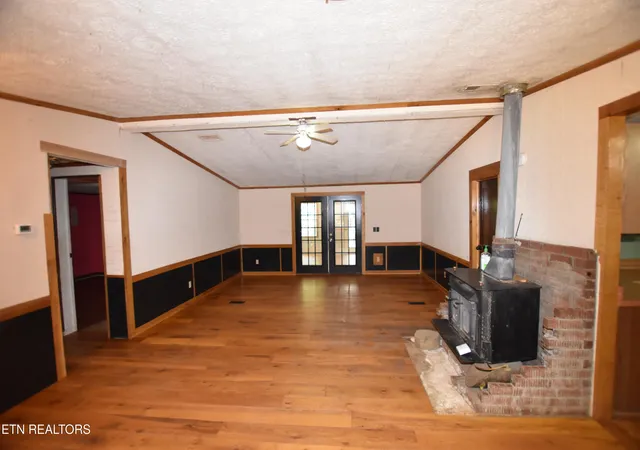 3rd image of 213 Mountain Side Ln, Lake City, TN 37769 | MLS# 1349810