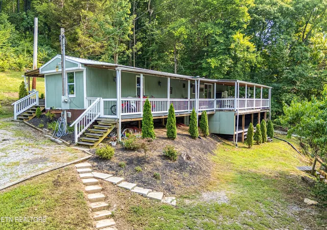 Photo 4 of Single family home for sale at 3606/3610 Tracy Way, Knoxville, TN 37931 | MLS# 1350222 | Listing updated on 2026-09-17