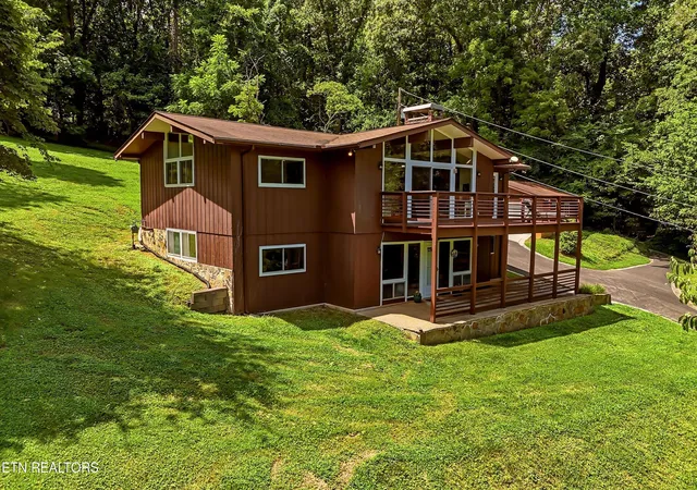 Photo 2 of Single family home for sale at 3941 Guinn Rd, Knoxville, TN 37931 | MLS# 1351053 | Listing updated on 2026-09-08
