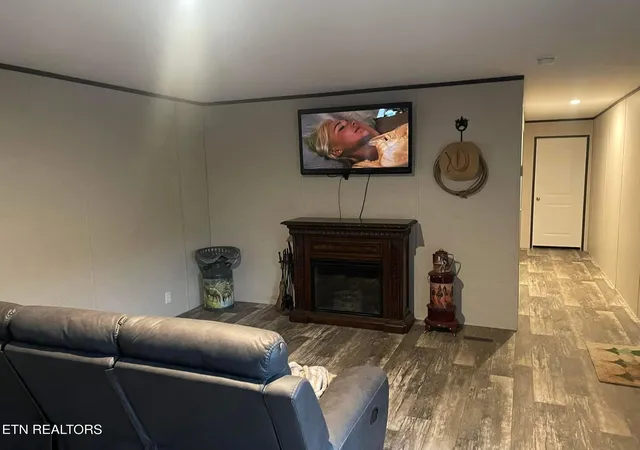3rd image of 3500 Warrensburg Rd, Whitesburg, TN 37891 | MLS# 1349781