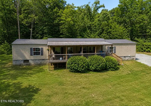 1st image of 118 Skyline Dr, Crossville, TN 38572 | MLS# 1350165