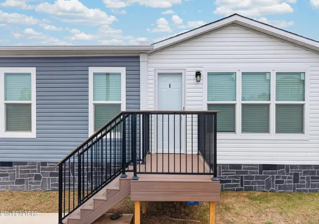 2nd image of 245 Laura Boling Loop Rd, Strawberry Plains, TN 37871 | MLS# 1349805