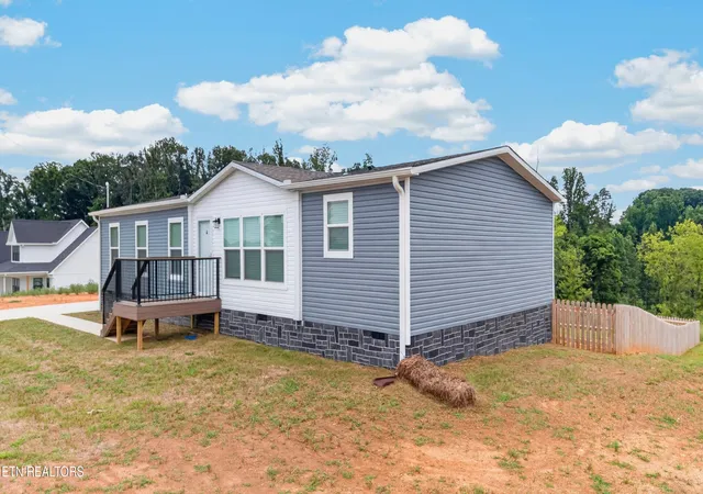 4th image of 245 Laura Boling Loop Rd, Strawberry Plains, TN 37871 | MLS# 1349805