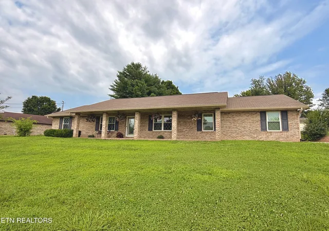 1st image of 339 Woods View Cir, Kodak, TN 37764 | MLS# 1349799