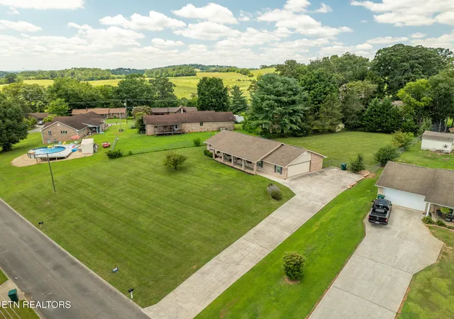 37th image of 339 Woods View Cir, Kodak, TN 37764 | MLS# 1349799