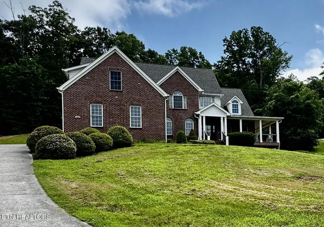 Photo 1 of Single family home for sale at 1802 Calgary Fls Ln, Knoxville, TN 37931 | MLS# 1349800 | Listing updated on 2026-08-18