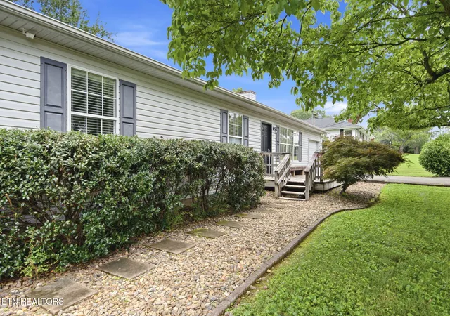 Photo 2 of Single family home for sale at 503 Tillman Rd, Knoxville, TN 37912 | MLS# 1350501 | Listing updated on 2026-08-06