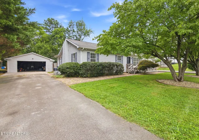 Photo 3 of Single family home for sale at 503 Tillman Rd, Knoxville, TN 37912 | MLS# 1350501 | Listing updated on 2026-08-06