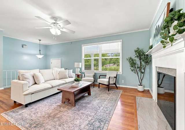 Photo 2 of Sale Pending at 217 Clearfield Rd, Knoxville, TN 37922 | MLS# 1351078 | Listing updated on 2026-09-08