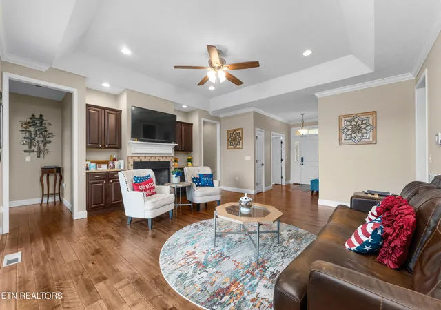 Photo 3 of Single family home for sale at 728 Constitution Dr, Jefferson City, TN 37760 | MLS# 1350744 | Listing updated on 2026-09-21