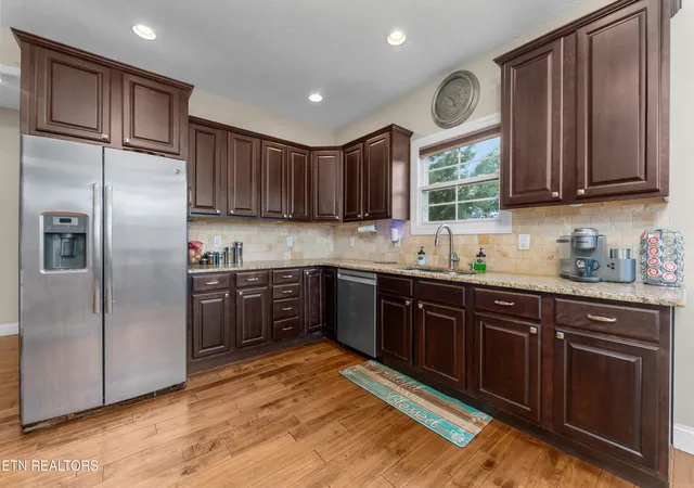 Photo 4 of Single family home for sale at 728 Constitution Dr, Jefferson City, TN 37760 | MLS# 1350744 | Listing updated on 2026-09-21