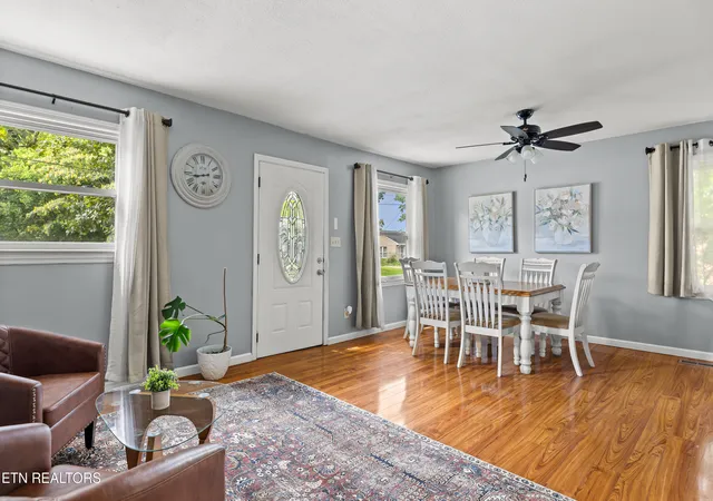 Photo 4 of Sale Pending at 410 Landau Dr, Maryville, TN 37801 | MLS# 1351275 | Listing updated on 2026-09-04