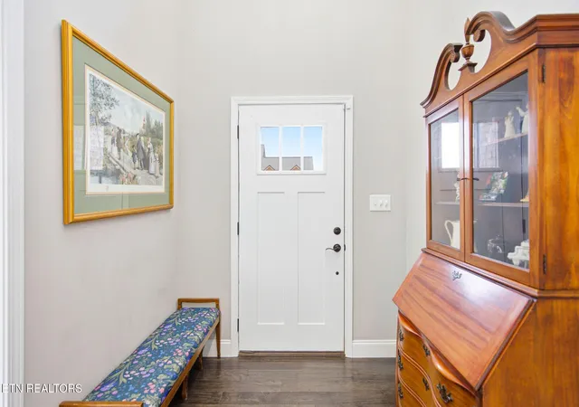 Photo 4 of Single family home for sale at 2337 Hickory Crst Ln, Knoxville, TN 37932 | MLS# 1349901 | Listing updated on 2026-09-08