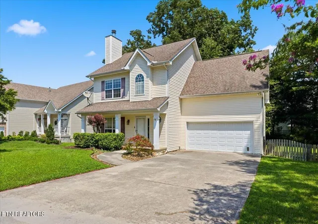 Photo 2 of Sale Pending at 8234 Gallaher Sta Dr, Knoxville, TN 37919 | MLS# 1350271 | Listing updated on 2026-08-24