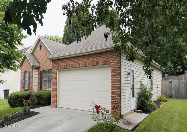 Photo 1 of Single family home for sale at 10145 Rockbrook Dr, Knoxville, TN 37931 | MLS# 1349921 | Listing updated on 2026-10-23