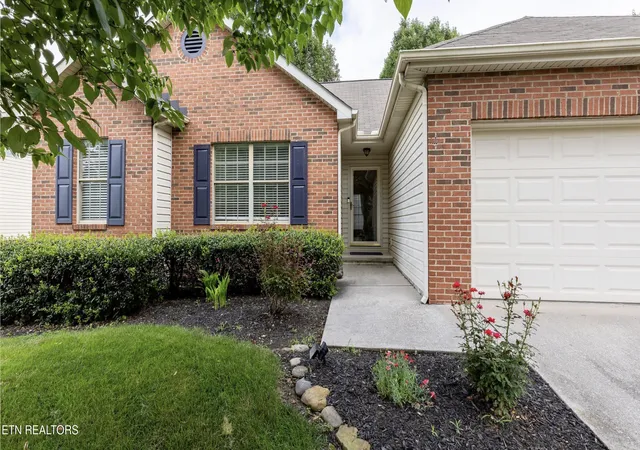 Photo 3 of Single family home for sale at 10145 Rockbrook Dr, Knoxville, TN 37931 | MLS# 1349921 | Listing updated on 2026-10-23