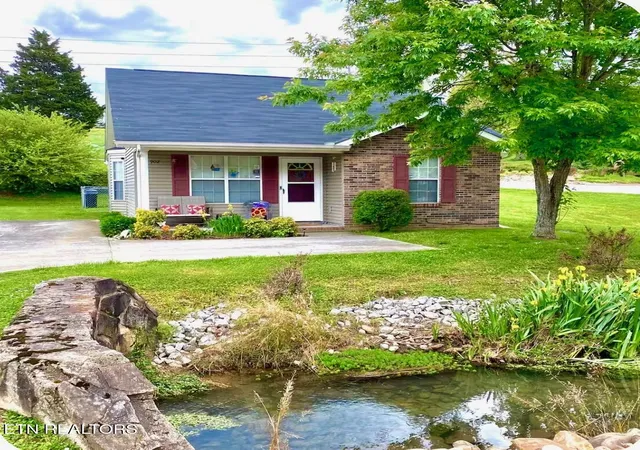 Photo 1 of Single family home for sale at 902 Middlebrook Ct, Sevierville, TN 37862 | MLS# 1349924 | Listing updated on 2026-08-05
