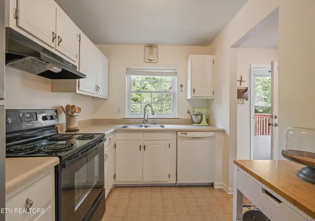 Photo 3 of Single family home for sale at 6019 Cougar Dr, Knoxville, TN 37921 | MLS# 1350006 | Listing updated on 2026-09-01