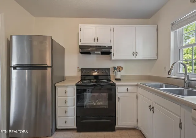Photo 3 of Single family home for sale at 6019 Cougar Dr, Knoxville, TN 37921 | MLS# 1350006 | Listing updated on 2026-09-01