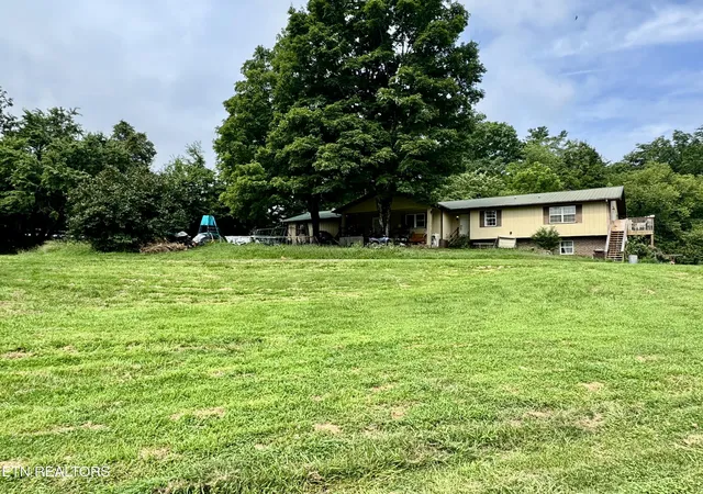 Photo 1 of Sale Pending at 1717 W Raccoon Valley Dr, Heiskell, TN 37754 | MLS# 1349916 | Listing updated on 2026-08-24