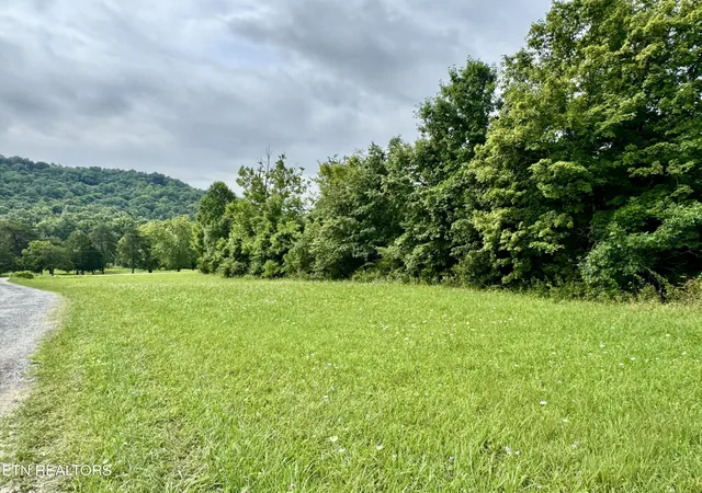 Photo 2 of Sale Pending at 1717 W Raccoon Valley Dr, Heiskell, TN 37754 | MLS# 1349916 | Listing updated on 2026-08-24