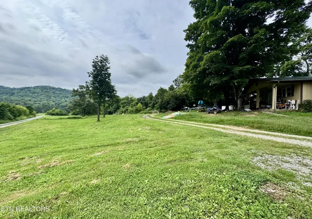Photo 4 of Sale Pending at 1717 W Raccoon Valley Dr, Heiskell, TN 37754 | MLS# 1349916 | Listing updated on 2026-08-24