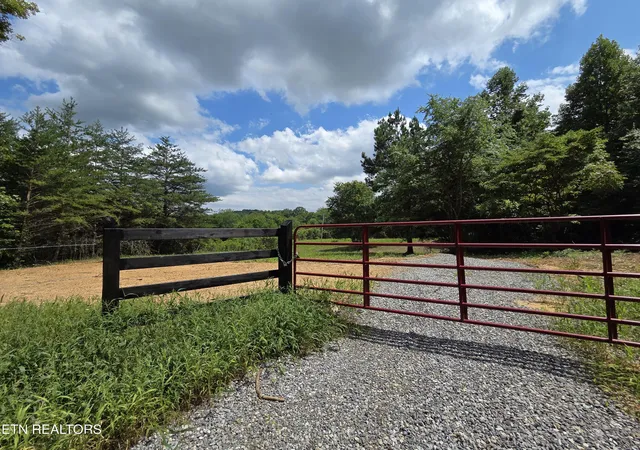 2nd image of Old Huntsville Jamestown Rd, Robbins, TN 37852 | MLS# 1349937