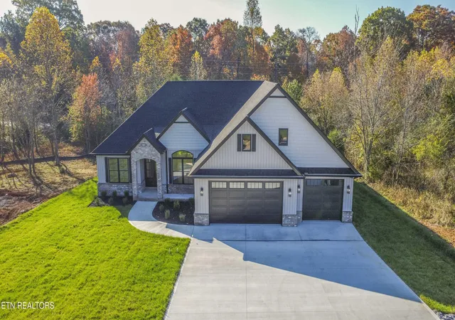 Photo 3 of Single family home for sale at 109 Dudi Tr, Vonore, TN 37885 | MLS# 1350171 | Listing updated on 2026-08-03