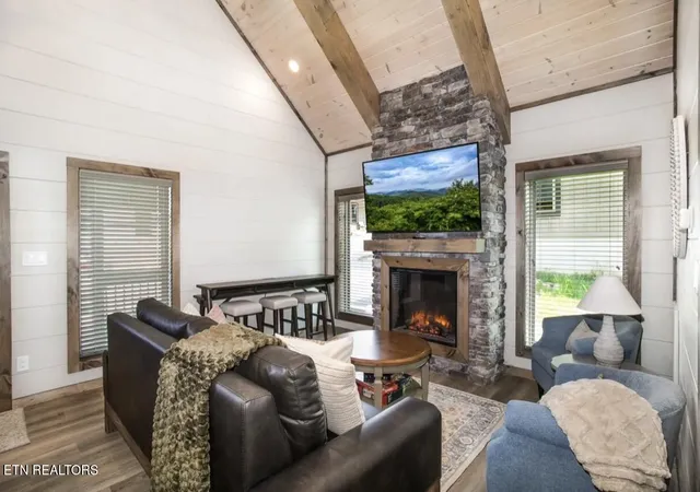 Photo 3 of Sale Pending at 568 Warbonnet Way, Pigeon Forge, TN 37863 | MLS# 1350574 | Listing updated on 2026-08-22