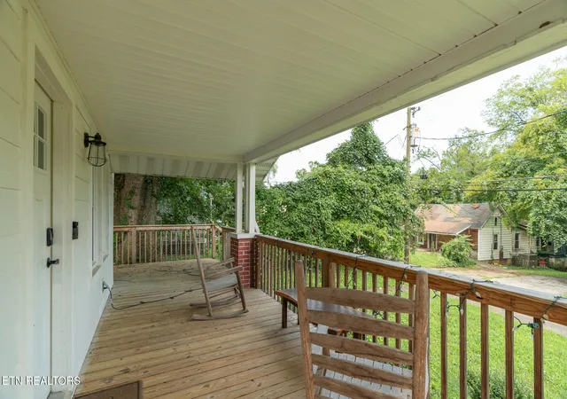 30th image of 1004 Phillips Ave, Knoxville, TN 37920 | MLS# 1349970