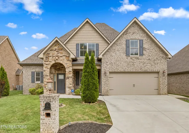1st image of 433 Chimney Rock Dr, Lenoir City, TN 37771 | MLS# 1349975
