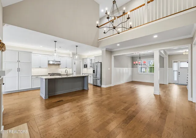 5th image of 433 Chimney Rock Dr, Lenoir City, TN 37771 | MLS# 1349975