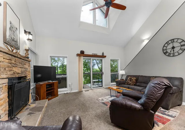 Photo 3 of Single family home for sale at 1523 Gillespie Way, Gatlinburg, TN 37738 | MLS# 1349993 | Listing updated on 2026-09-17