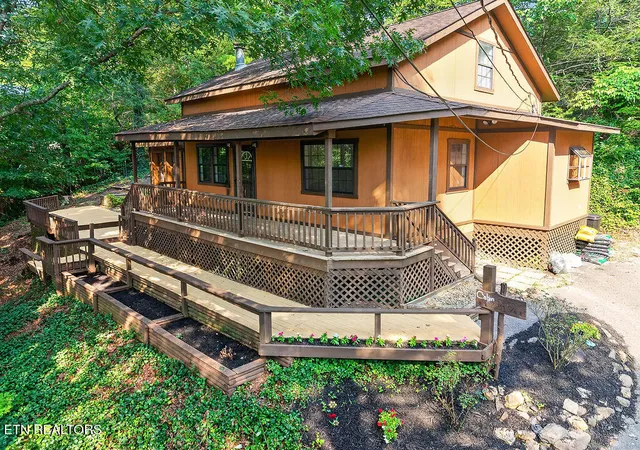 Photo 1 of Single family home for sale at 2817 Mountain View Cir, Sevierville, TN 37862 | MLS# 1350135 | Listing updated on 2026-09-29