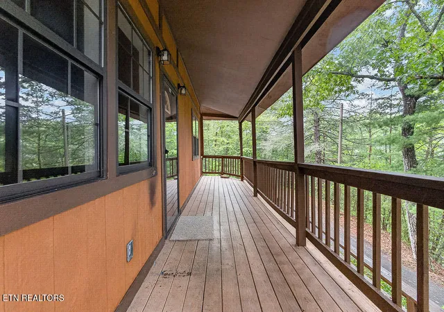 Photo 3 of Single family home for sale at 2817 Mountain View Cir, Sevierville, TN 37862 | MLS# 1350135 | Listing updated on 2026-09-29