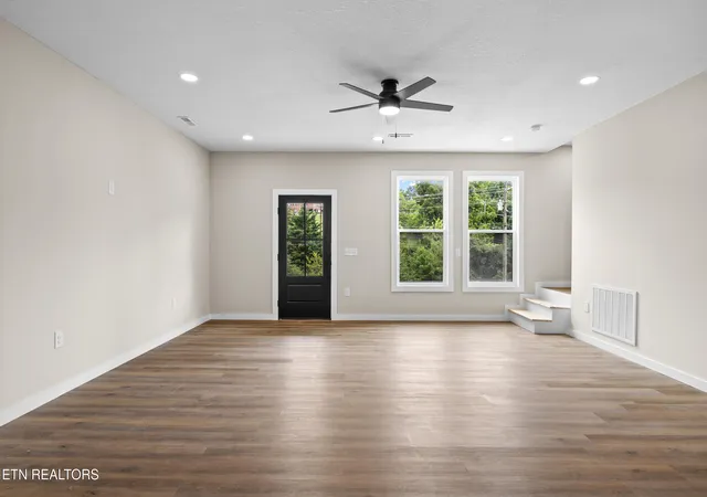 Photo 3 of Single family home for sale at 1039 N Gay St, Dandridge, TN 37725 | MLS# 1350012 | Listing updated on 2026-09-07