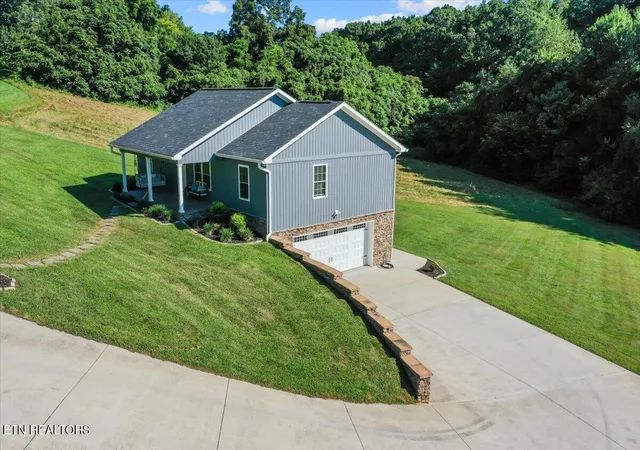 Photo 2 of Single family home for sale at 430 Cherokee Cvs, Rutledge, TN 37861 | MLS# 1350549 | Listing updated on 2026-08-17