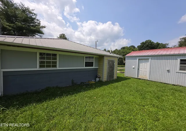 3rd image of 117 Jefferson Cir, Cumberland Gap, TN 37724 | MLS# 1350016