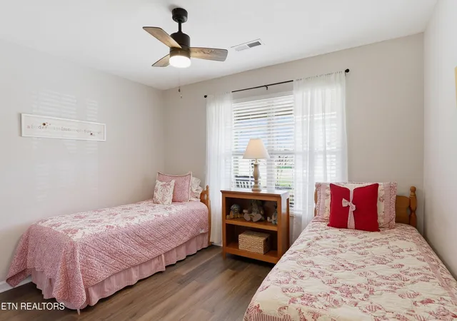 Listing Photo 5 - Condo for sale in building located at 415 Diamond Trace Wy, Knoxville, TN 37918